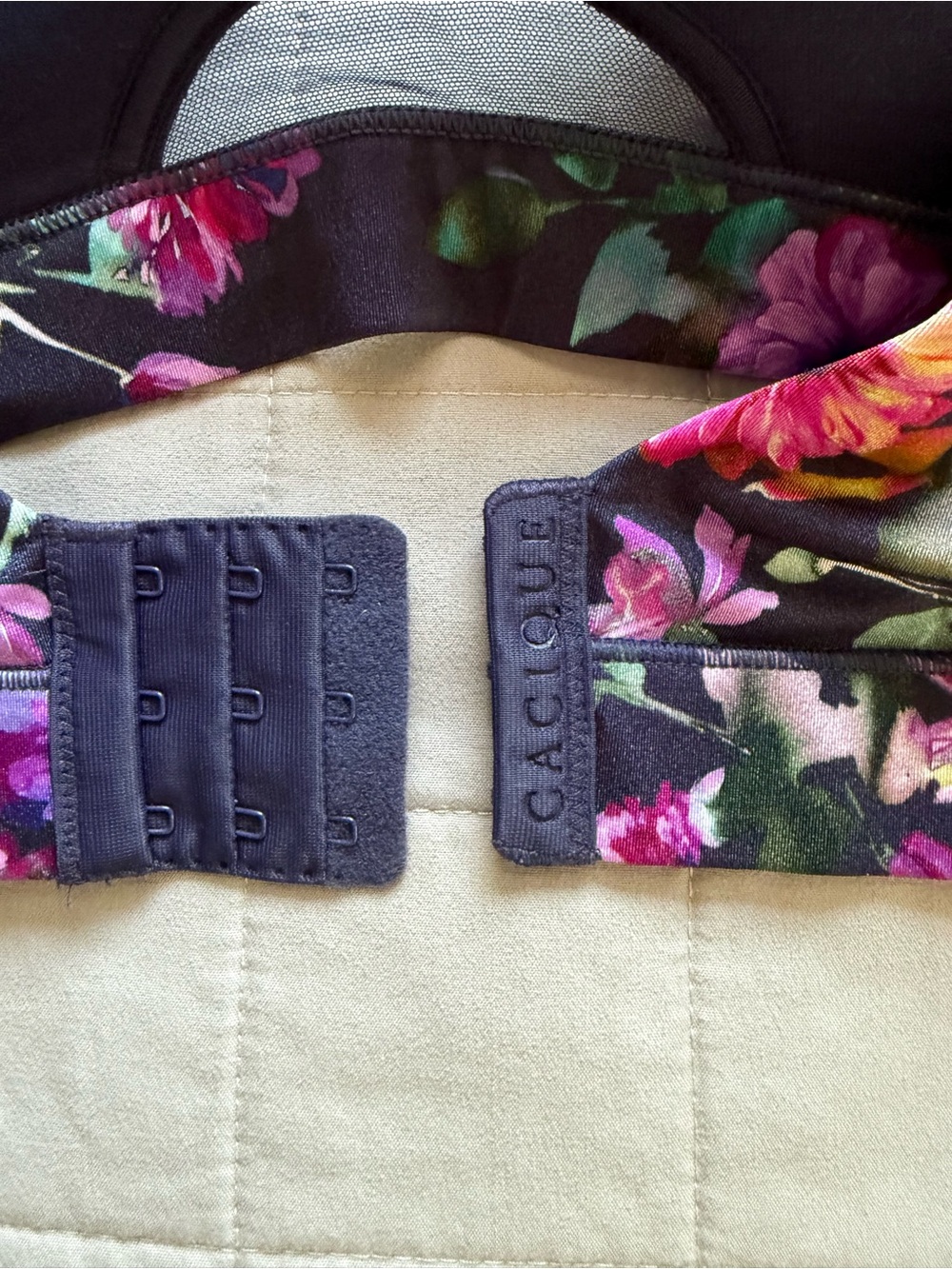 Cacique Floral Wireless Bra - Black with Purple & Pink Blooms - 42C Like New - Picture 2 of 7